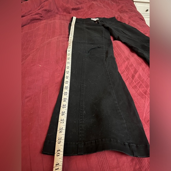 Garage stretchy black pants with flated legs - Picture 6 of 7